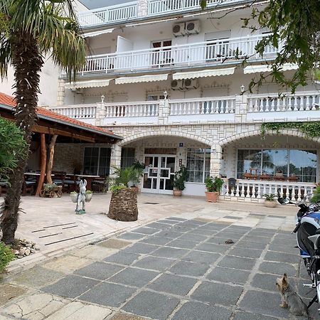 Pansion Ivana Baška Voda Exterior foto